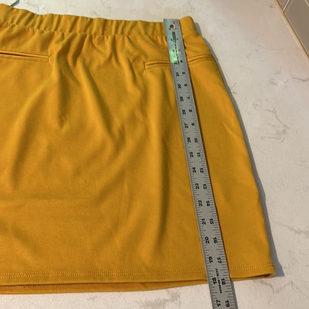 Le Lis pull on Knit Skirt, Mustard yellow size medium soft, stretchy, and cute! - Picture 8 of 9